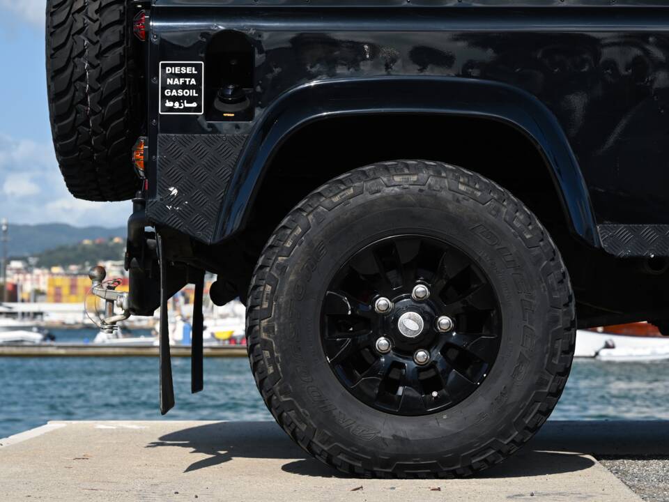 Image 43/70 of Land Rover Defender 90 TD4 (2007)
