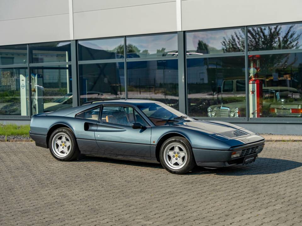 Image 29/36 de Ferrari 328 GTB (1986)