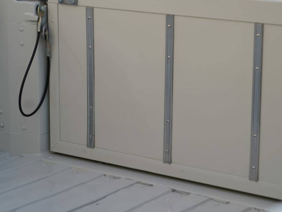 Image 12/32 of Land Rover Defender 130 Td5 Crew Cab (1999)