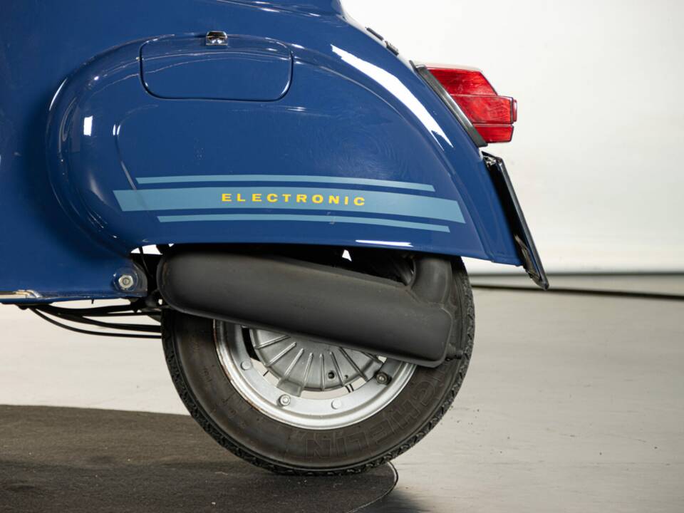 Bild 13/50 von Piaggio Vespa 125 Primavera ET3 (1978)