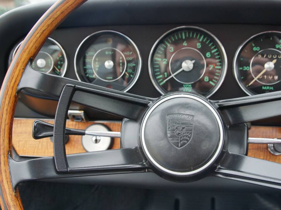 Immagine 18/50 di Porsche 911 2.0 (1965)