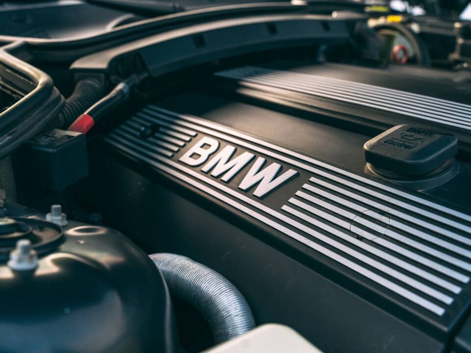 Bild 97/99 von BMW Z3 2.5 (2001)