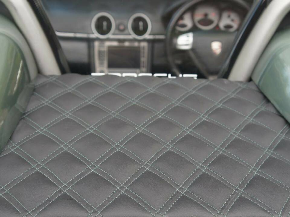 Image 56/99 of Porsche Boxster S (2005)