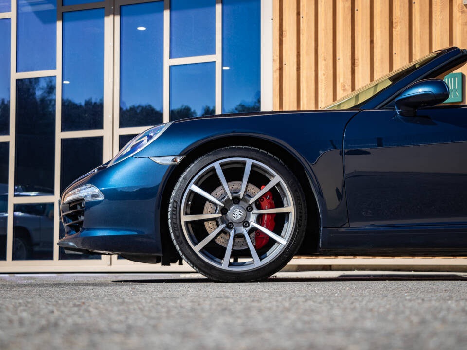 Image 10/50 of Porsche 911 Carrera S (2012)