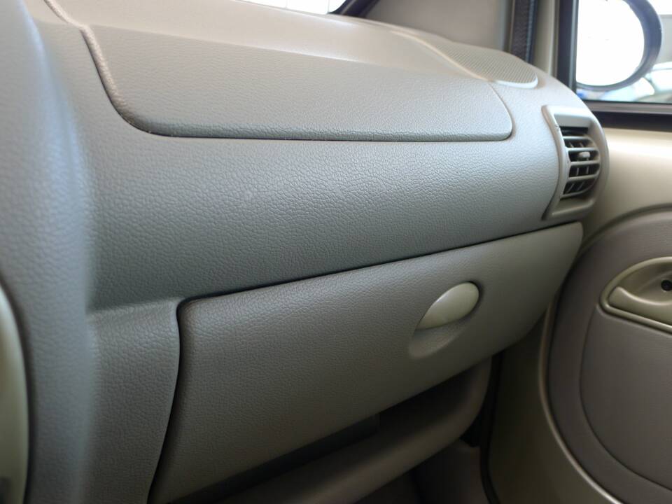 Imagen 4/40 de Renault Twingo 1.2 (2000)