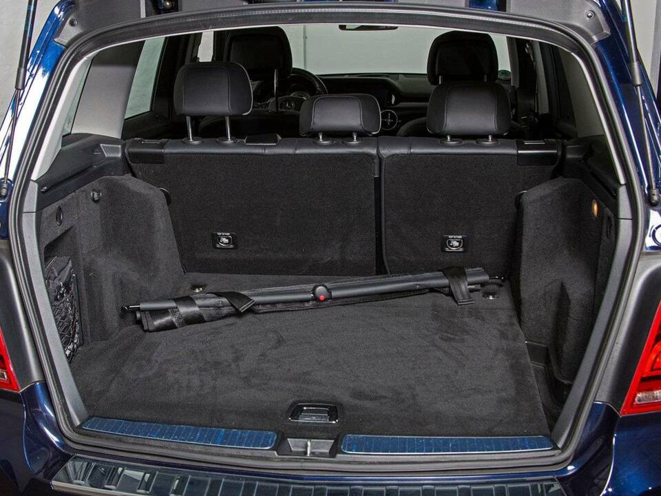 Imagen 21/25 de Mercedes-Benz GLK 350 CDI 4MATIC (2014)