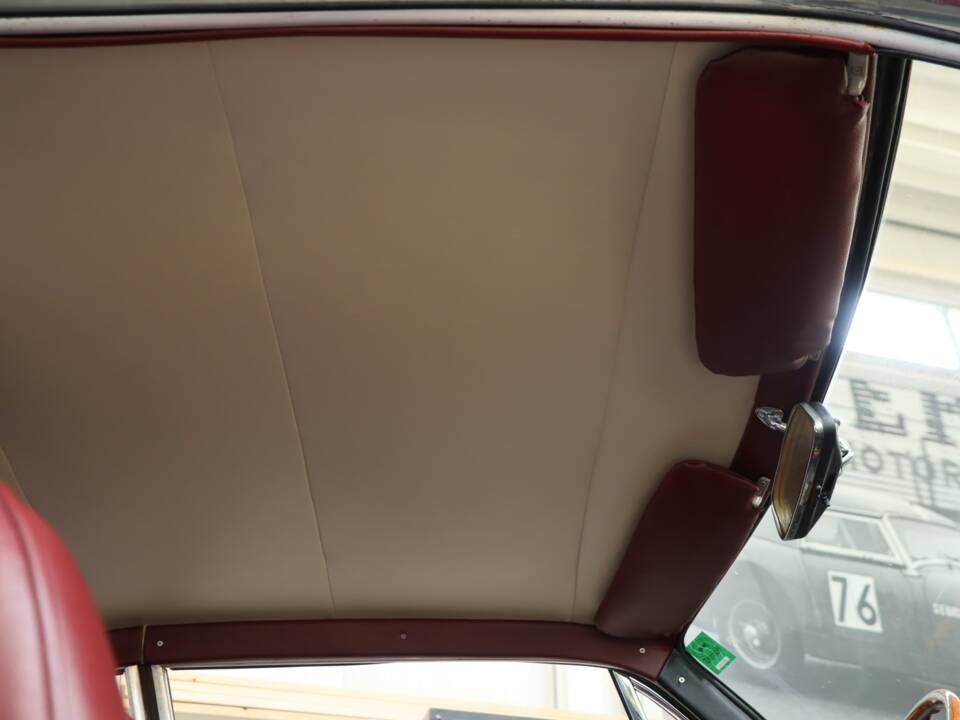 Bild 46/50 von FIAT 1300 Vignale (1965)