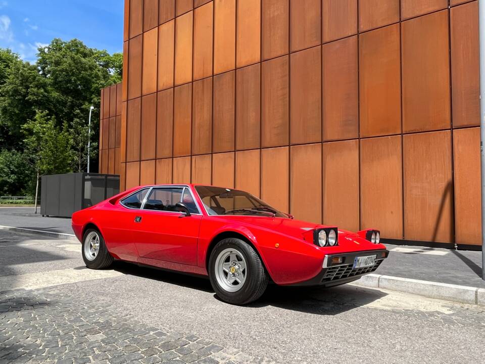 Image 9/67 of Ferrari Dino 308 GT4 (1975)