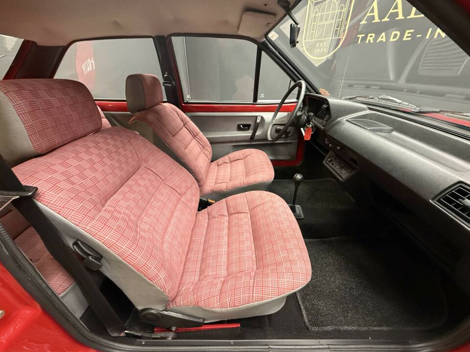Bild 34/40 von Volkswagen Polo II Coupe 1.0 (1988)