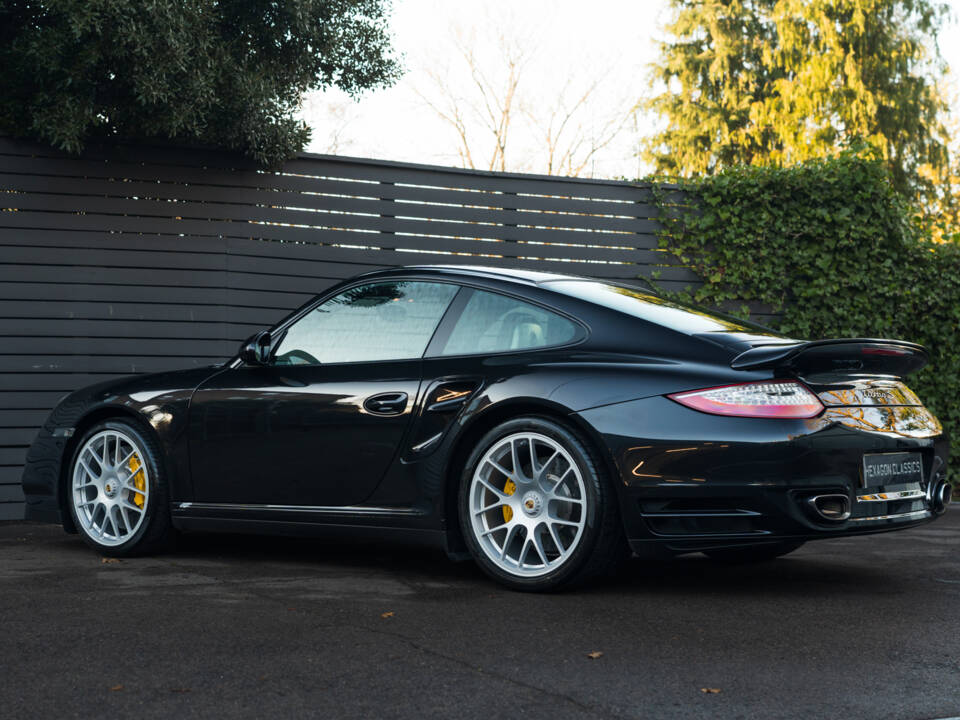 Imagen 2/39 de Porsche 911 Turbo S (2012)