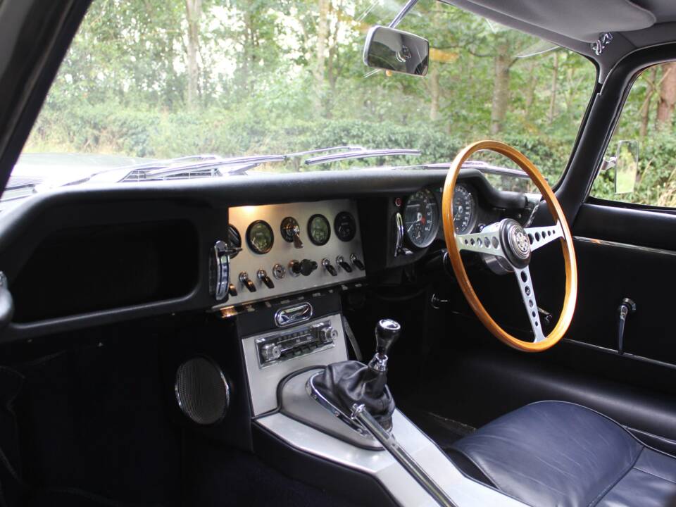 Image 11/20 de Jaguar Type E 3.8 (1962)