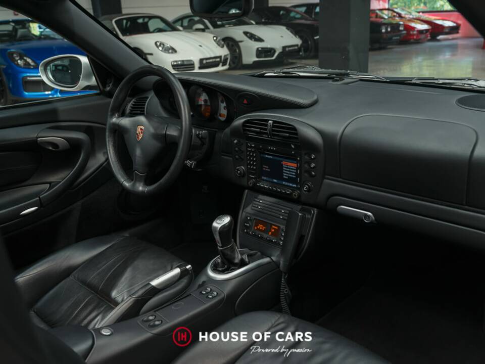 Bild 16/23 von Porsche 911 Carrera 4S (2005)