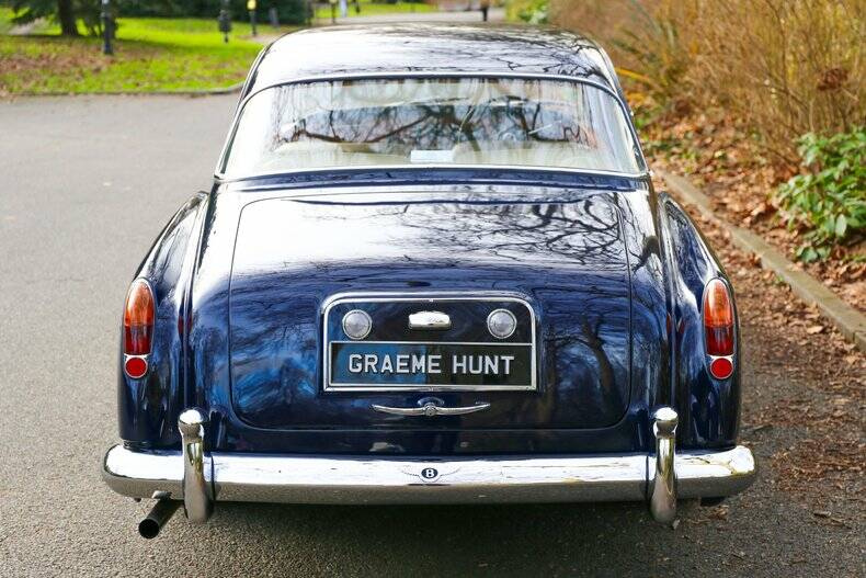Image 11/50 of Bentley S 3 Continental (1962)