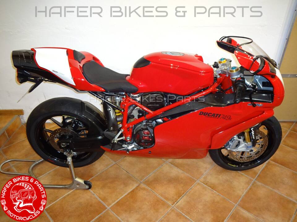 Bild 4/24 von Ducati DUMMY (2004)