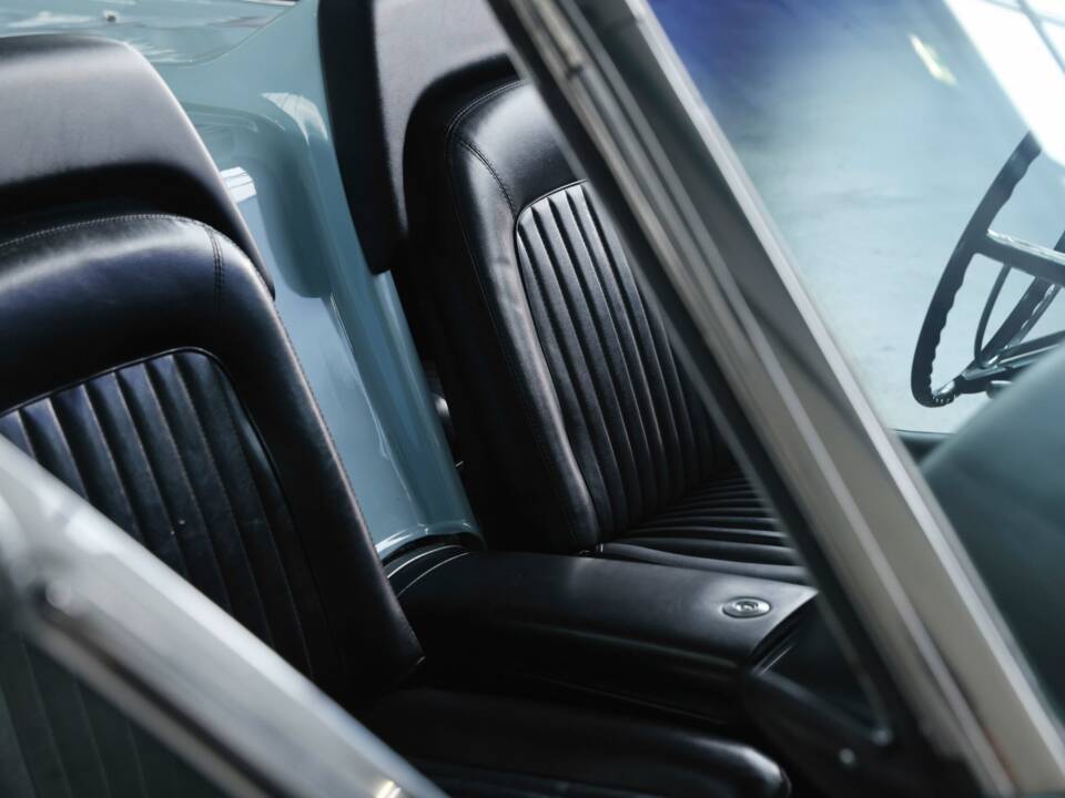 Immagine 42/50 di Ford Thunderbird (1962)