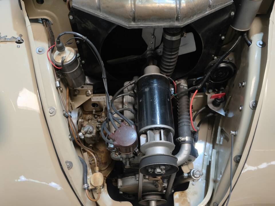 Image 21/27 of FIAT 500 A Topolino (1938)