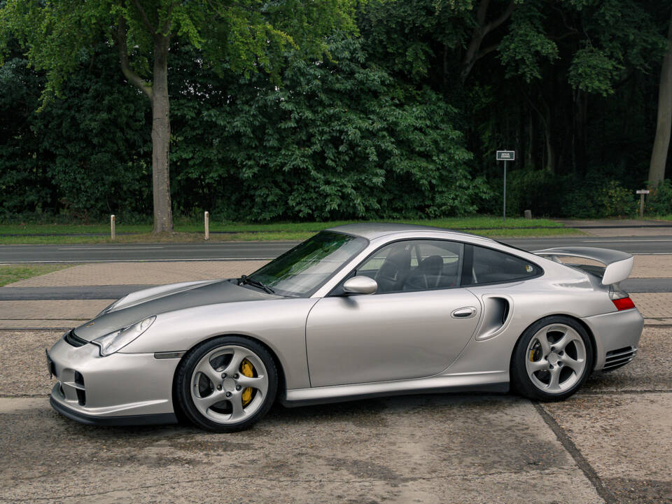Imagen 10/61 de Porsche 911 GT2 Clubsport (2001)