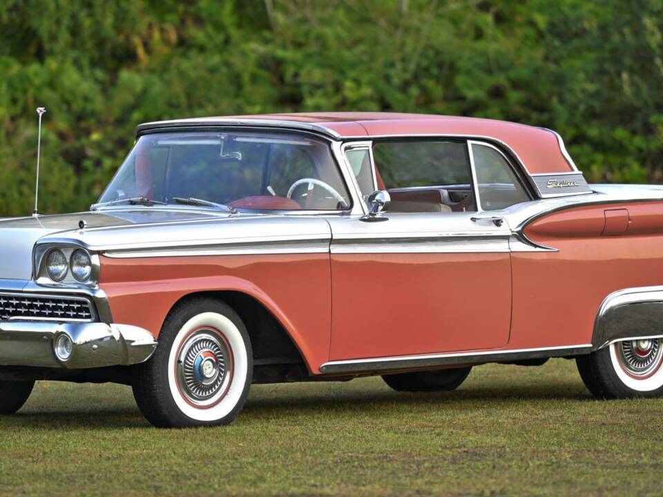Bild 23/50 von Ford Fairlane 500 Skyliner (1959)