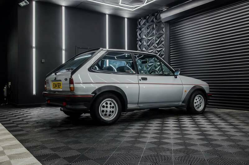 Image 10/50 de Ford Fiesta XR2 (1987)