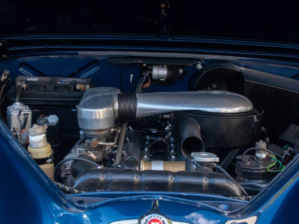 Bild 18/50 von Jaguar Mk II 2.4 (1964)