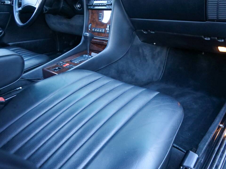 Bild 35/50 von Mercedes-Benz 560 SL (1987)