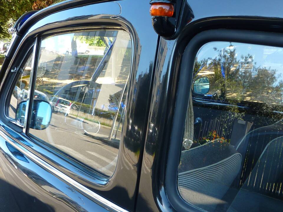 Image 37/50 de Volvo PV 444 (1956)
