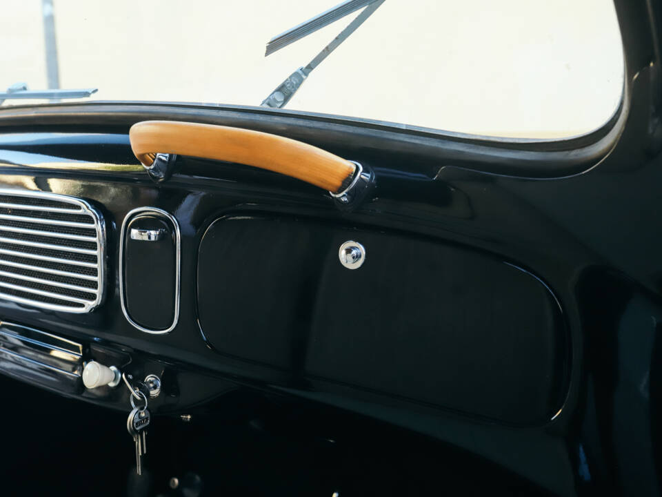 Image 80/130 of Volkswagen Beetle 1200 Export &quot;Oval&quot; (1954)