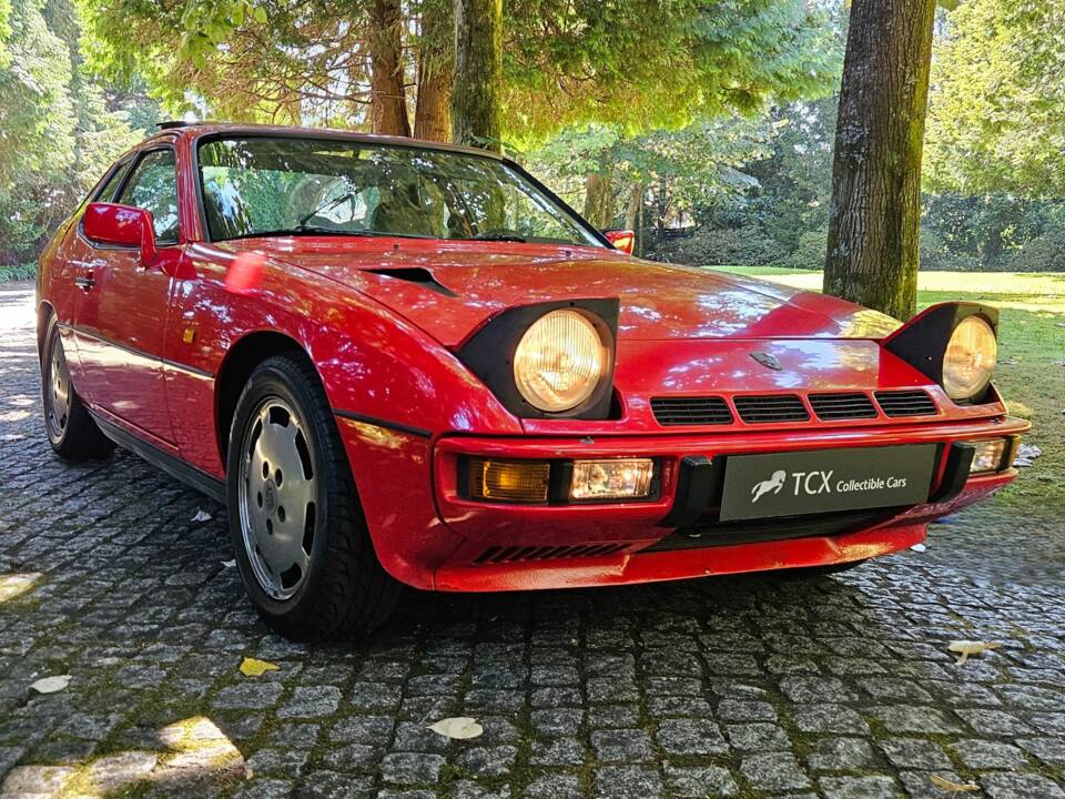 Image 5/31 of Porsche 924 Turbo (1981)