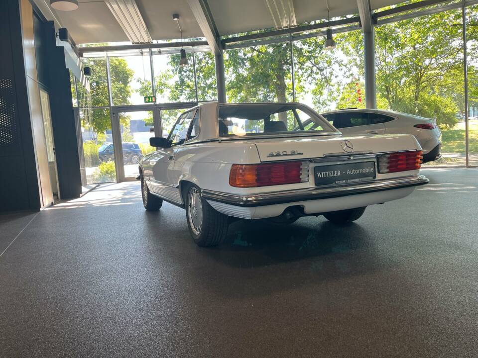 Image 11/25 de Mercedes-Benz 420 SL (1986)