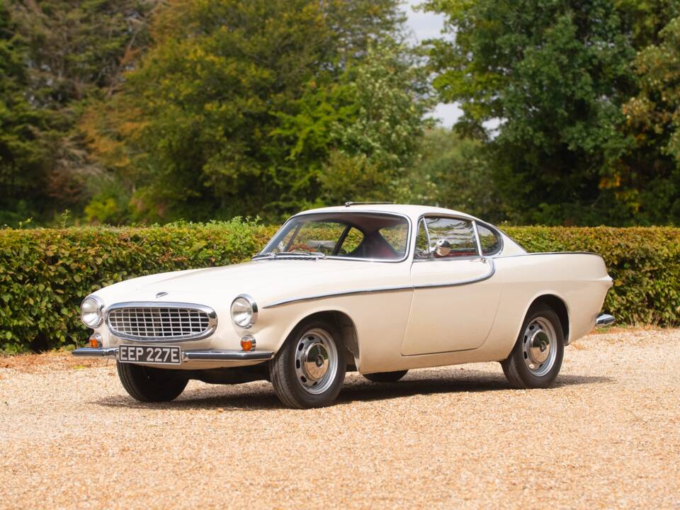 Image 10/50 of Volvo 1800 S (1966)