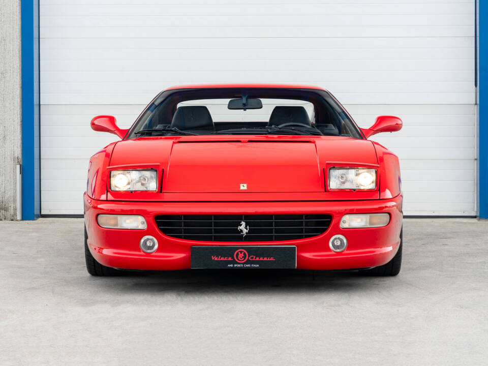 Imagen 7/89 de Ferrari F 355 Berlinetta (1996)