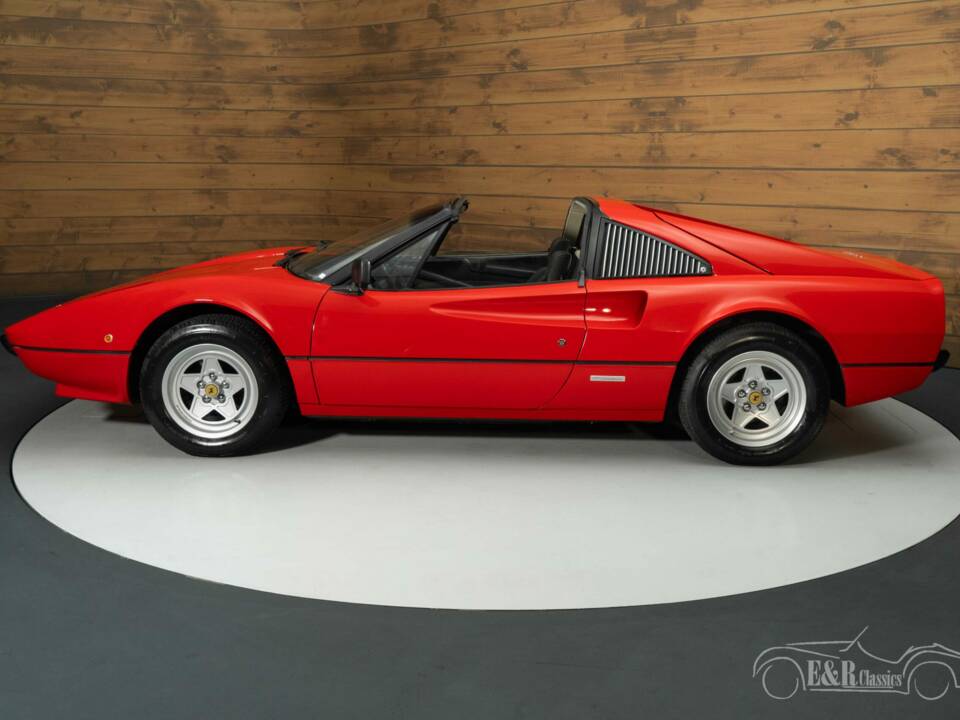 Bild 6/8 von Ferrari 308 GTSi (1981)
