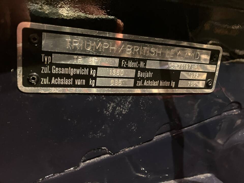 Immagine 10/14 di Triumph TR 6 PI (1972)