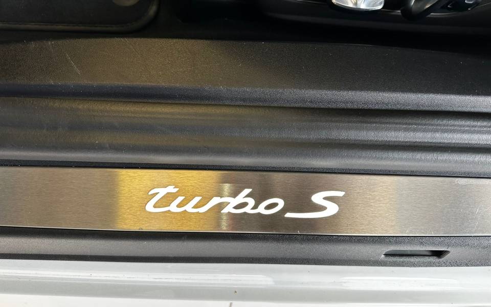 Afbeelding 32/48 van Porsche 911 Turbo S (2016)