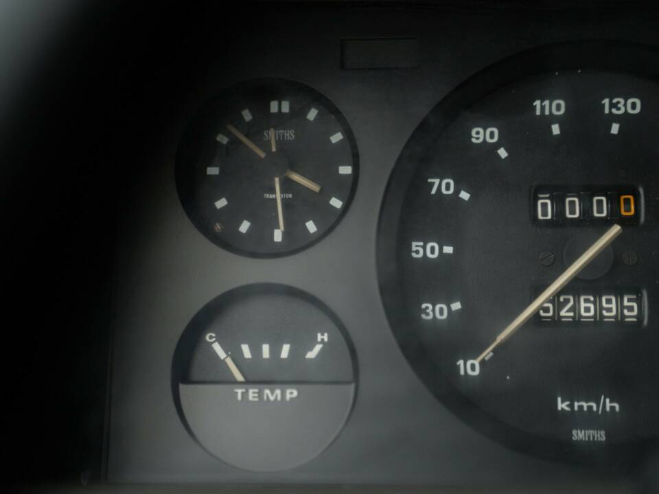 Image 34/50 of Triumph TR 7 Europa (1977)