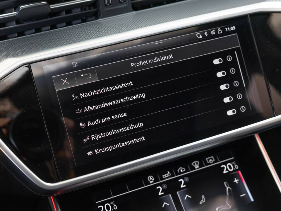 Image 24/40 of Audi RS6 Avant (2019)