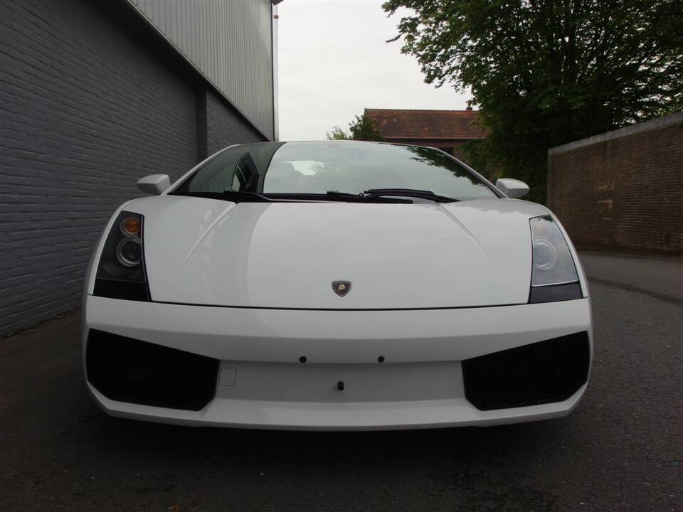 Image 8/100 of Lamborghini Gallardo (2005)