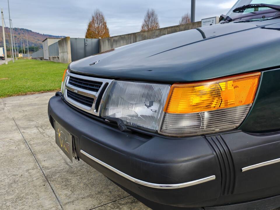 Image 24/44 of Saab 900 S (1992)