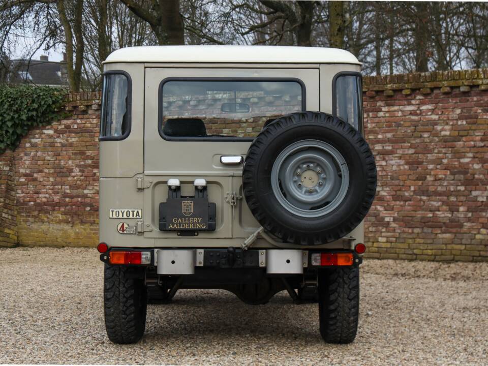 Image 30/50 of Toyota Land Cruiser BJ 40 (1980)