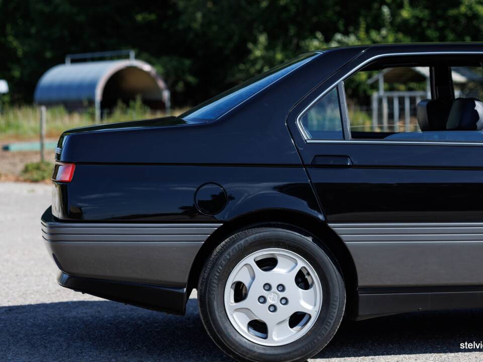 Bild 21/42 von Alfa Romeo 164 3.0 V6 (1989)