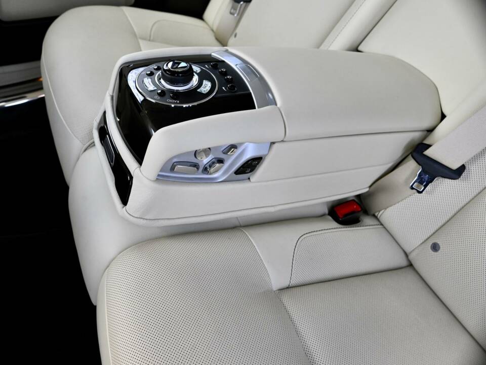 Immagine 45/50 di Rolls-Royce Ghost (2010)