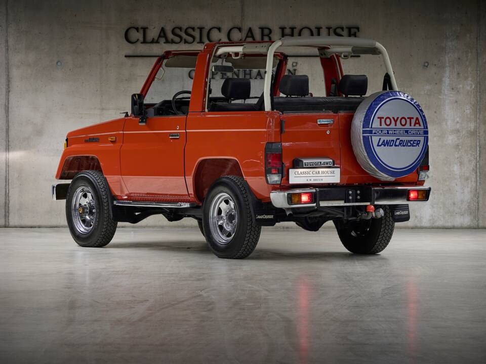 Afbeelding 22/100 van Toyota Land Cruiser LJ77 (1991)