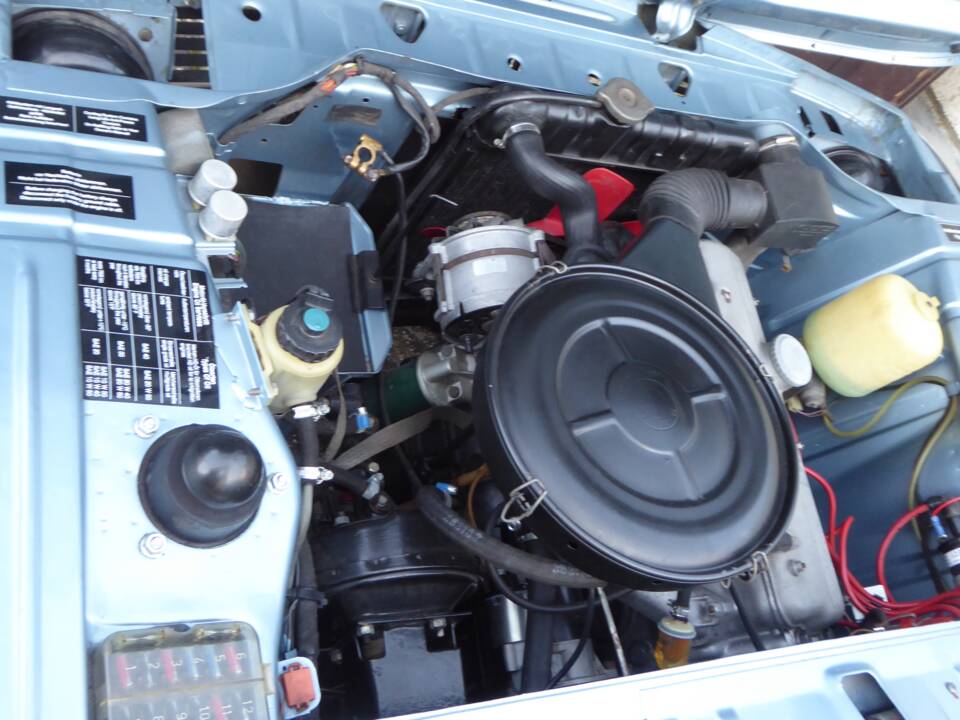 Image 4/9 of BMW 2002 (1974)
