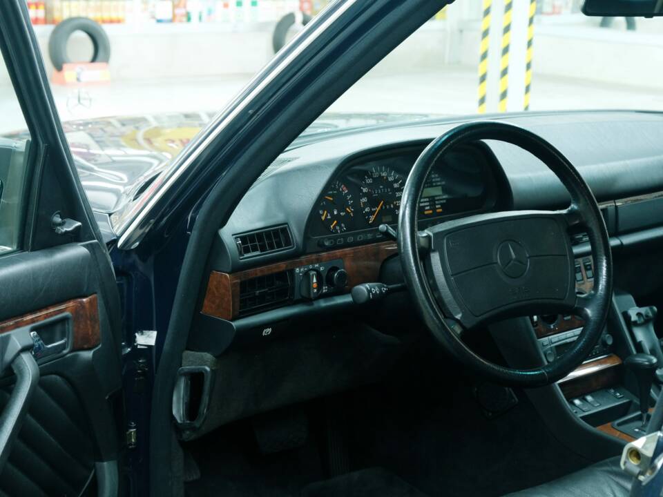 Bild 38/50 von Mercedes-Benz 500 SEL (1990)
