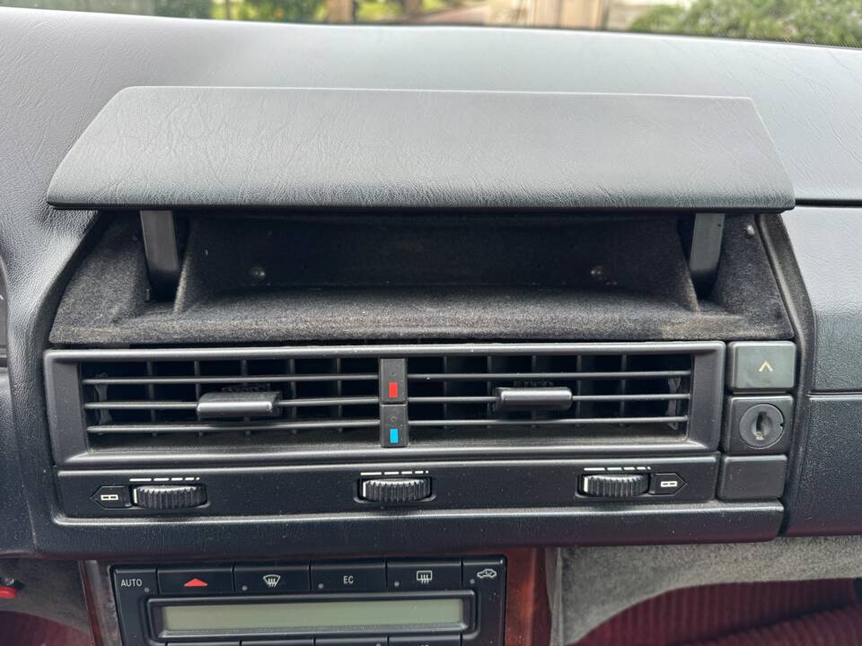 Image 36/51 of Mercedes-Benz SL 320 (1996)