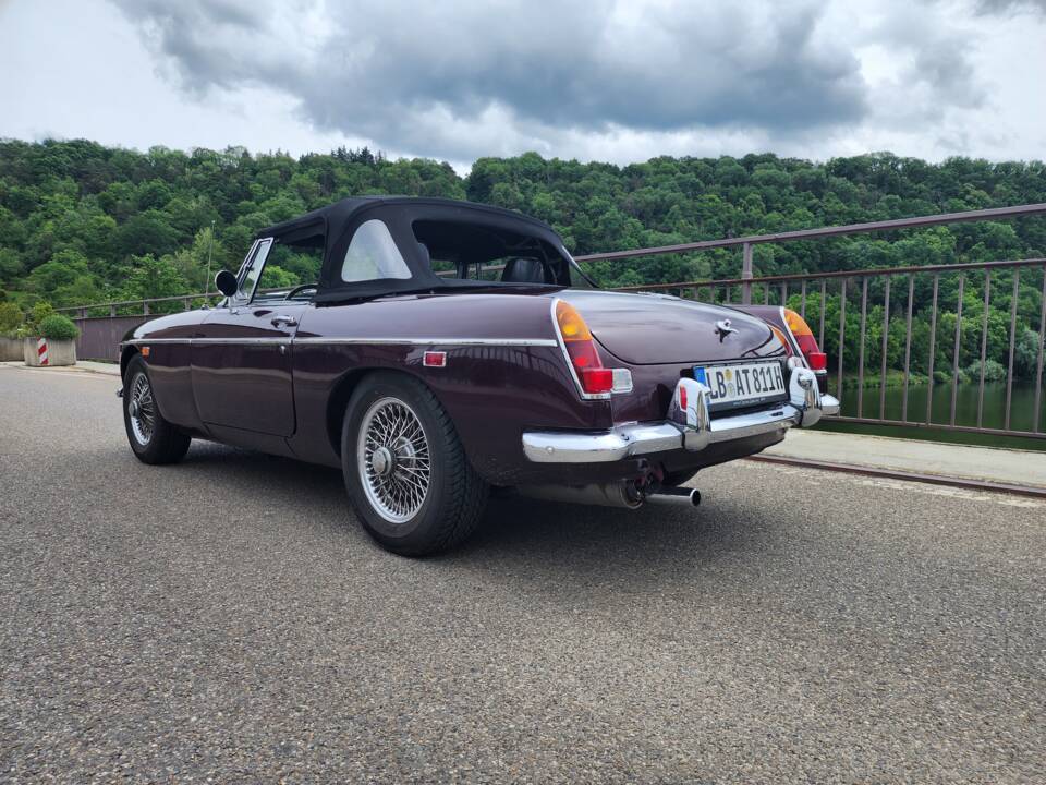 Image 45/55 of MG MGB (1969)