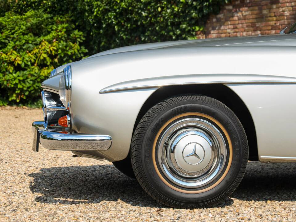 Image 14/50 de Mercedes-Benz 190 SL (1960)