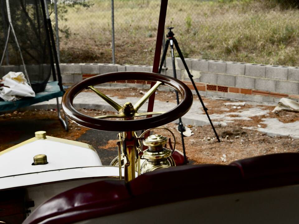 Image 47/50 of Buick Model B (1904)