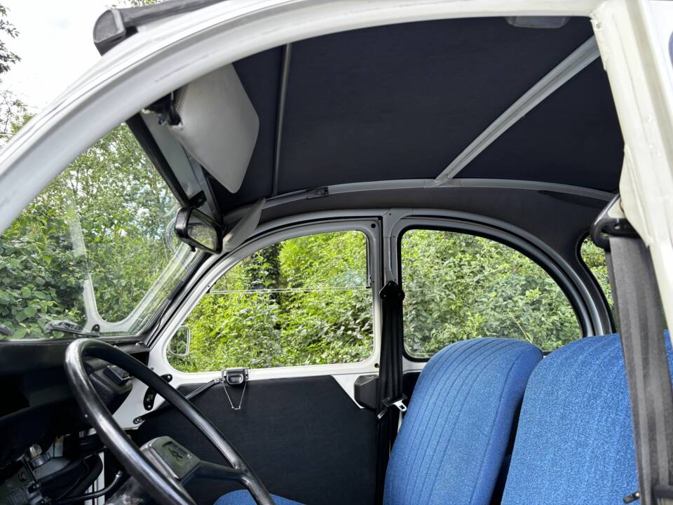 Image 6/24 of Citroën 2 CV 6 (1987)