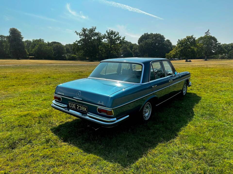 Image 11/57 de Mercedes-Benz 280 SE 3,5 (1972)